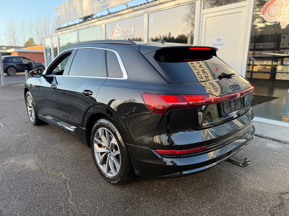 Audi e-tron 55 S-line quattro 5d