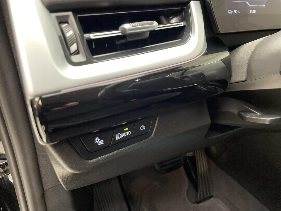 BMW iX1 eDrive20 X-Line 5d