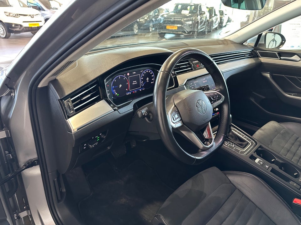 VW Passat 2,0 TDi 200 Elegance High Variant DSG 5d