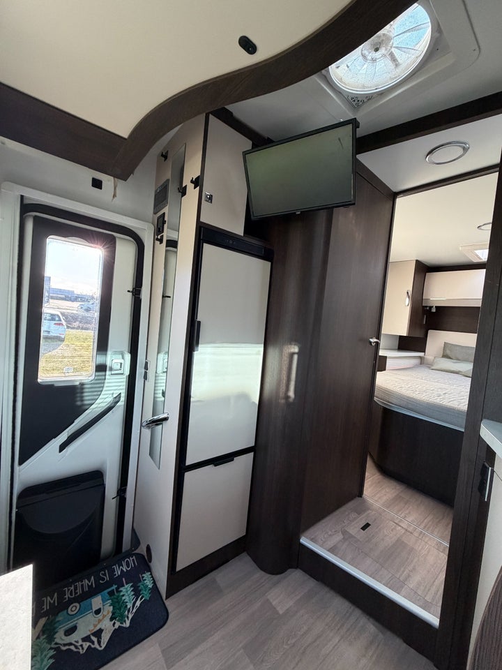 Ford Benimar 2,0 Tessoro 497 3d