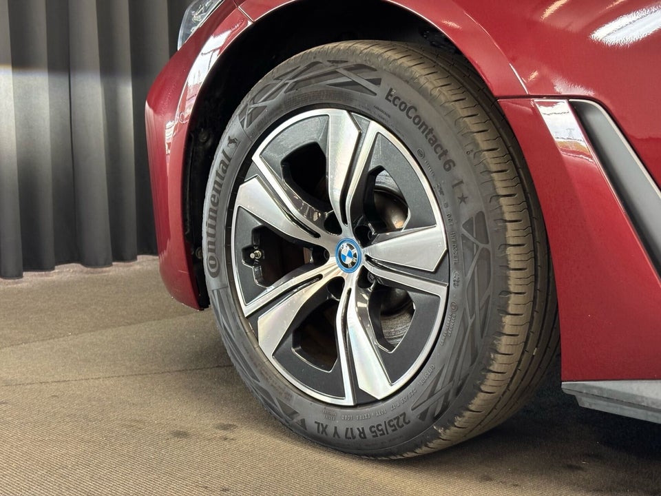 BMW i4 eDrive40 Charged 5d