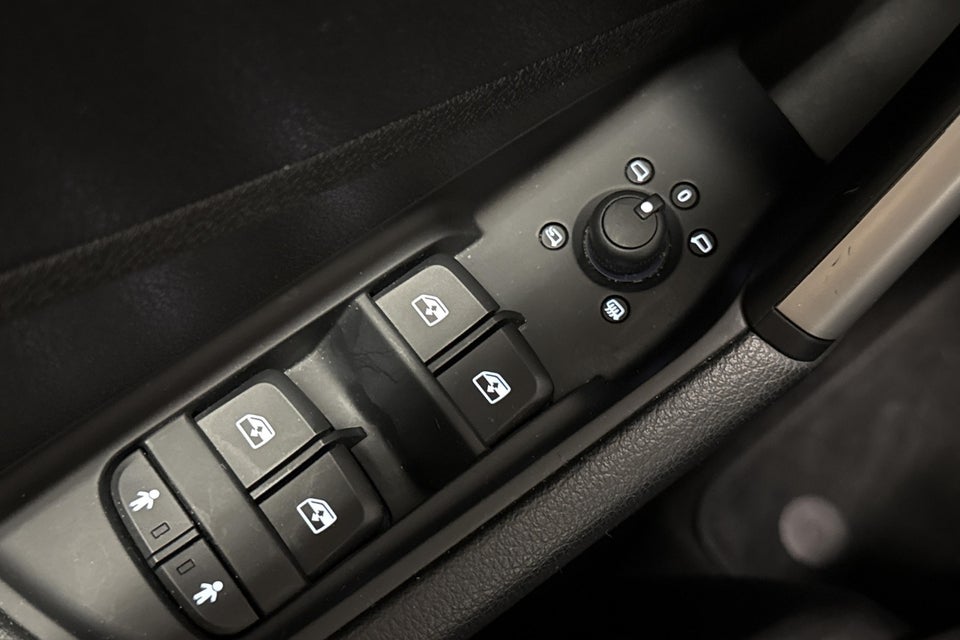 Audi Q2 35 TFSi Prestige S-tr. 5d