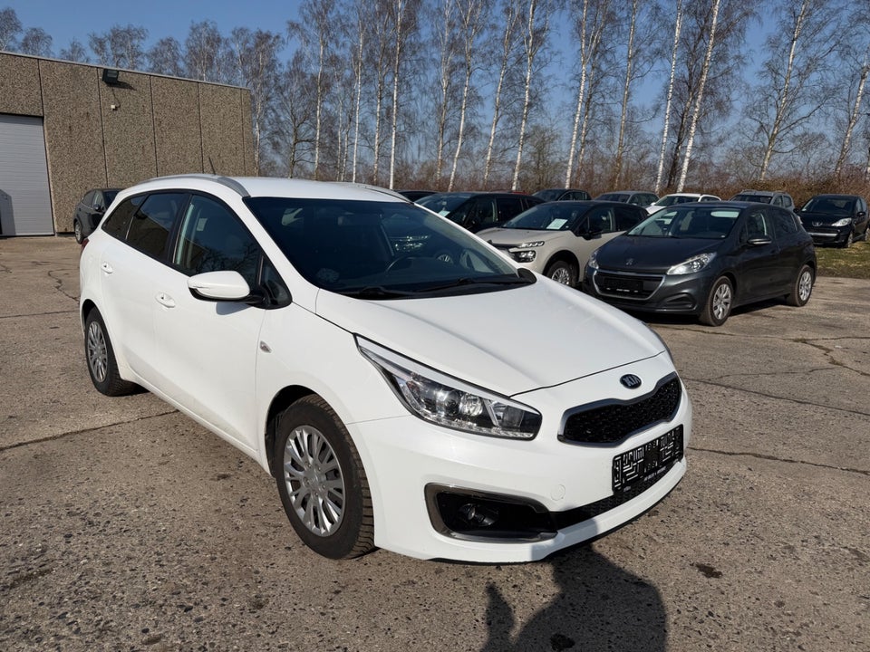 Kia Ceed 1,6 CRDi 136 Attraction SW 5d