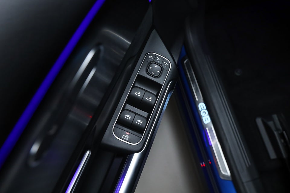 Mercedes EQB350 AMG Advance Plus 4Matic 5d