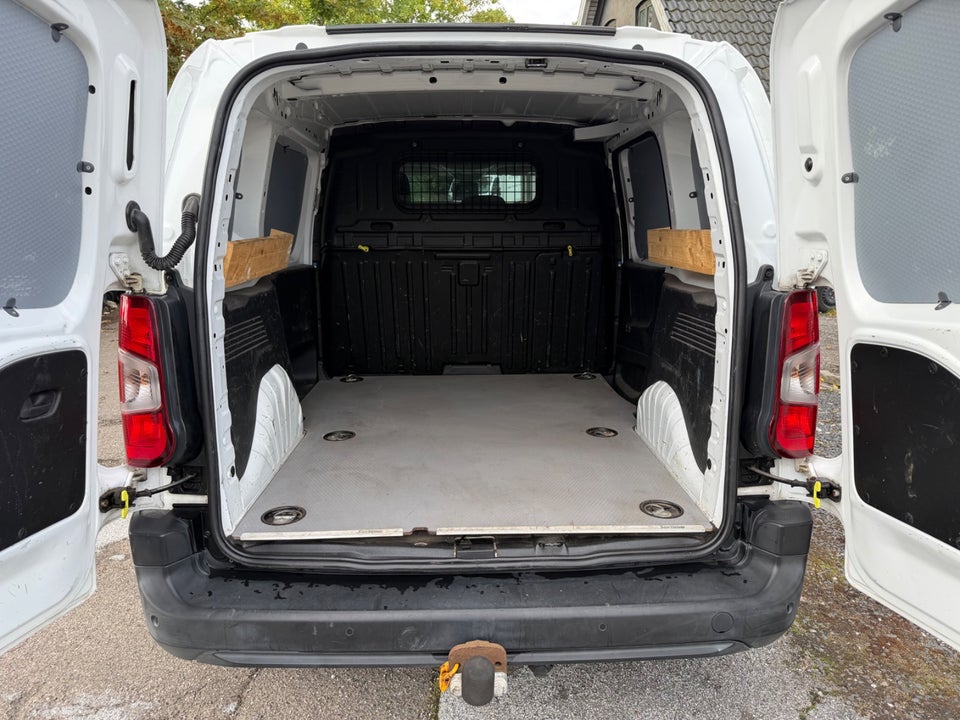 Peugeot Partner 1,5 BlueHDi 100 L1V2 Ultimate Van