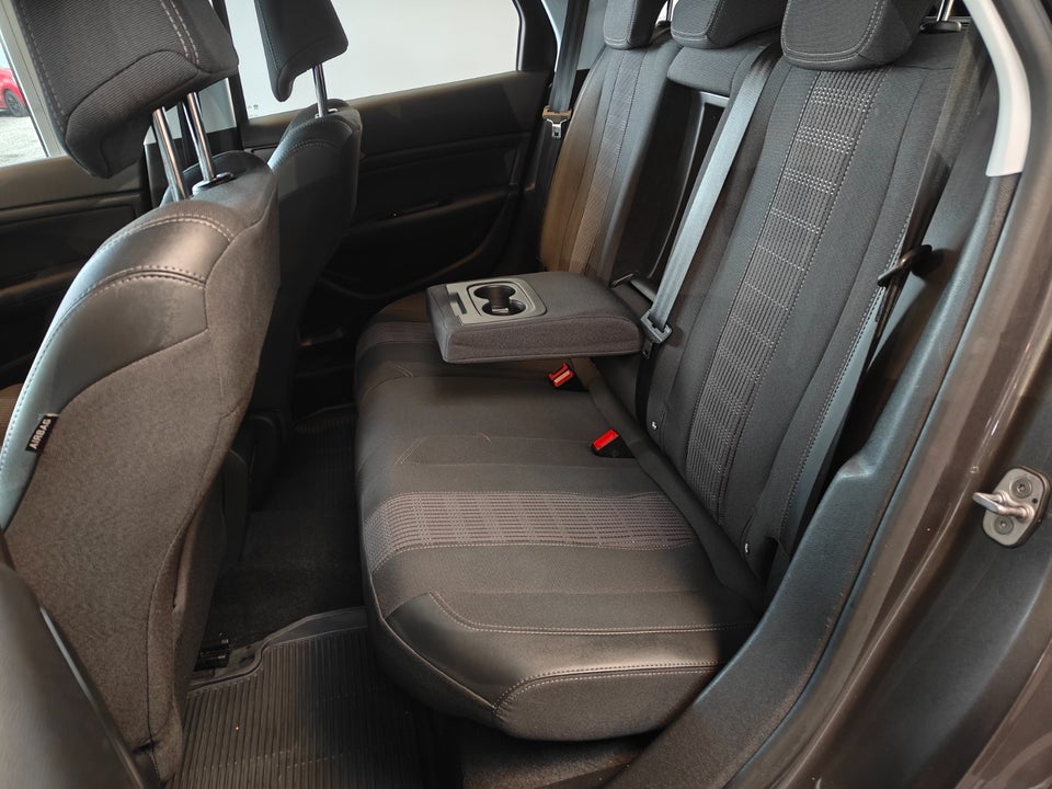 Peugeot 308 1,5 BlueHDi 130 Allure Lux SW 5d