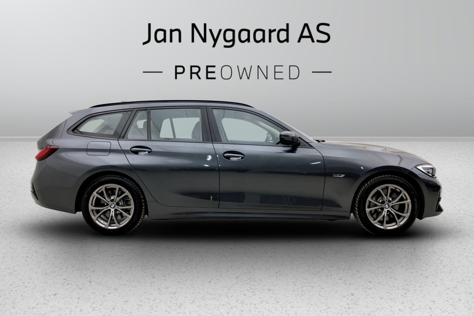 BMW 330e 2,0 Touring Sport Line aut. 5d