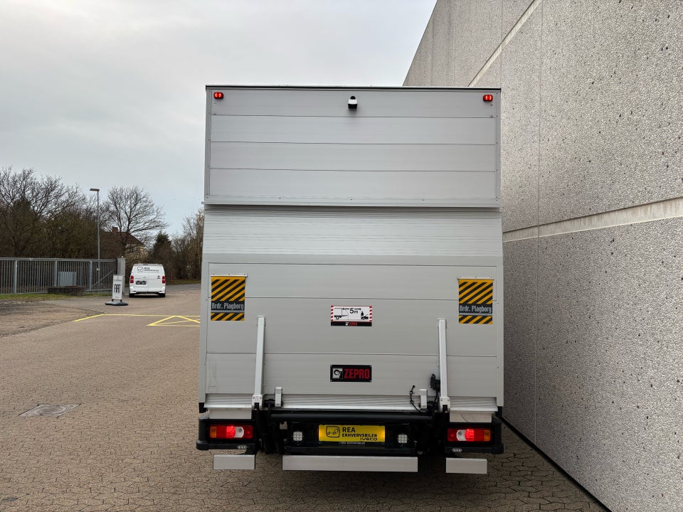 Iveco Daily 3,0 35S18 4100mm Alukasse m/lift AG8