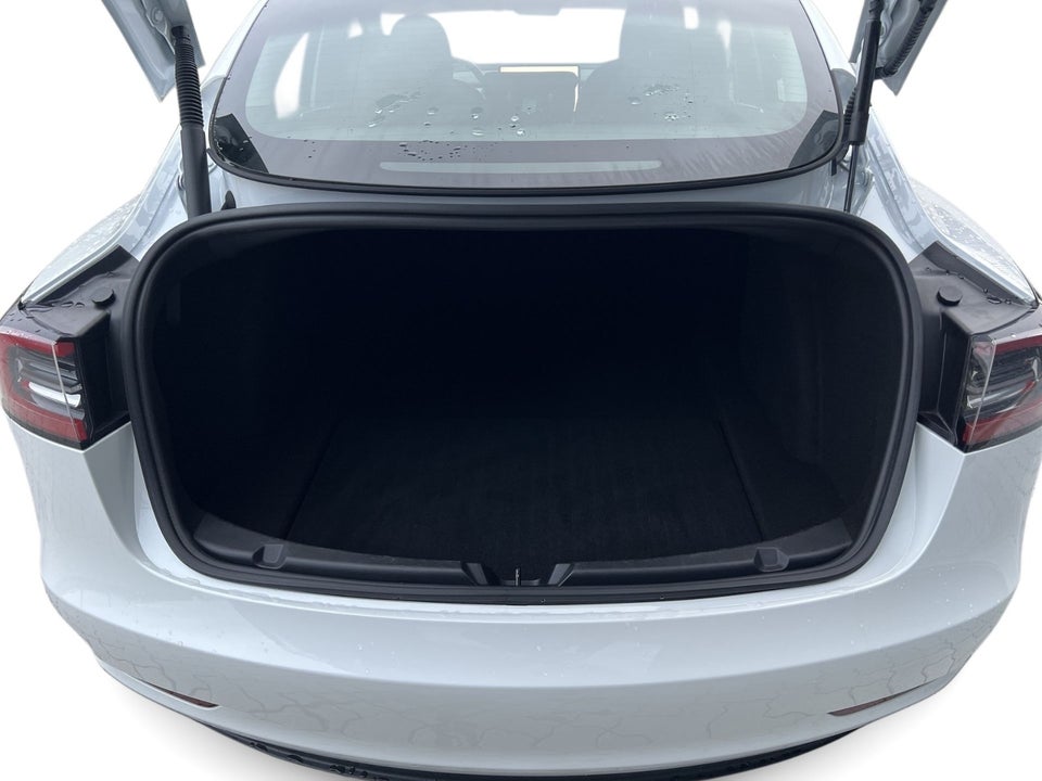 Tesla Model 3 Long Range RWD 4d