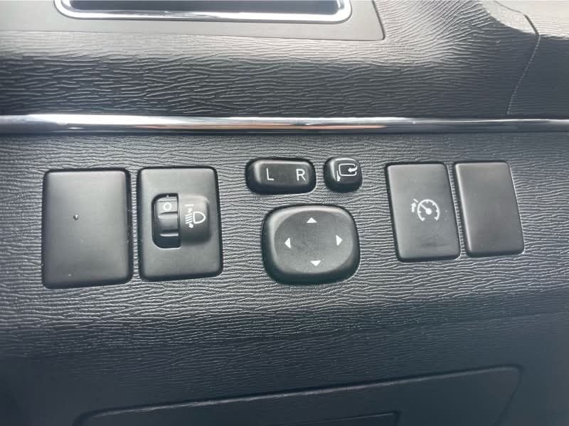 Toyota Avensis 1,8 VVT-i T2 Premium stc. 5d