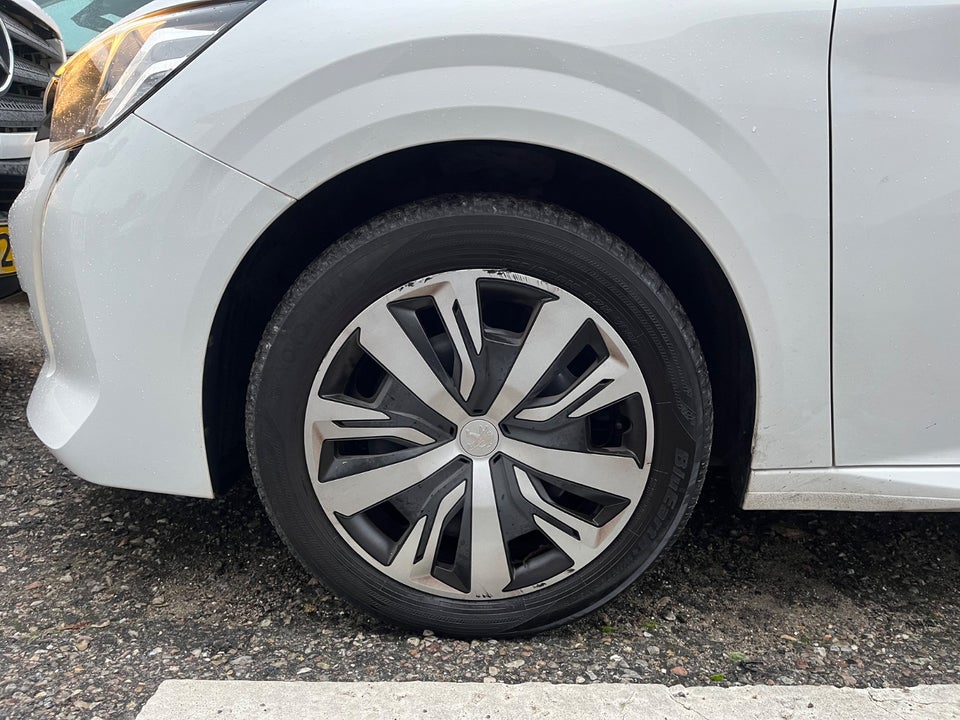 Peugeot 208 1,2 PureTech 75 Active+ 5d