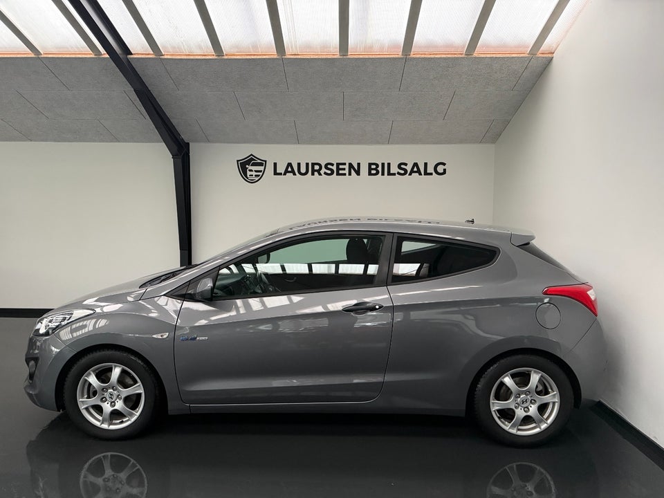 Hyundai i30 1,4 CVVT Comfort 3d