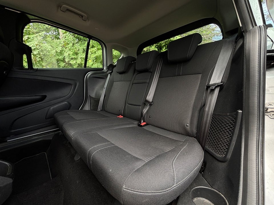 Ford B-MAX 1,0 SCTi 100 Titanium 5d