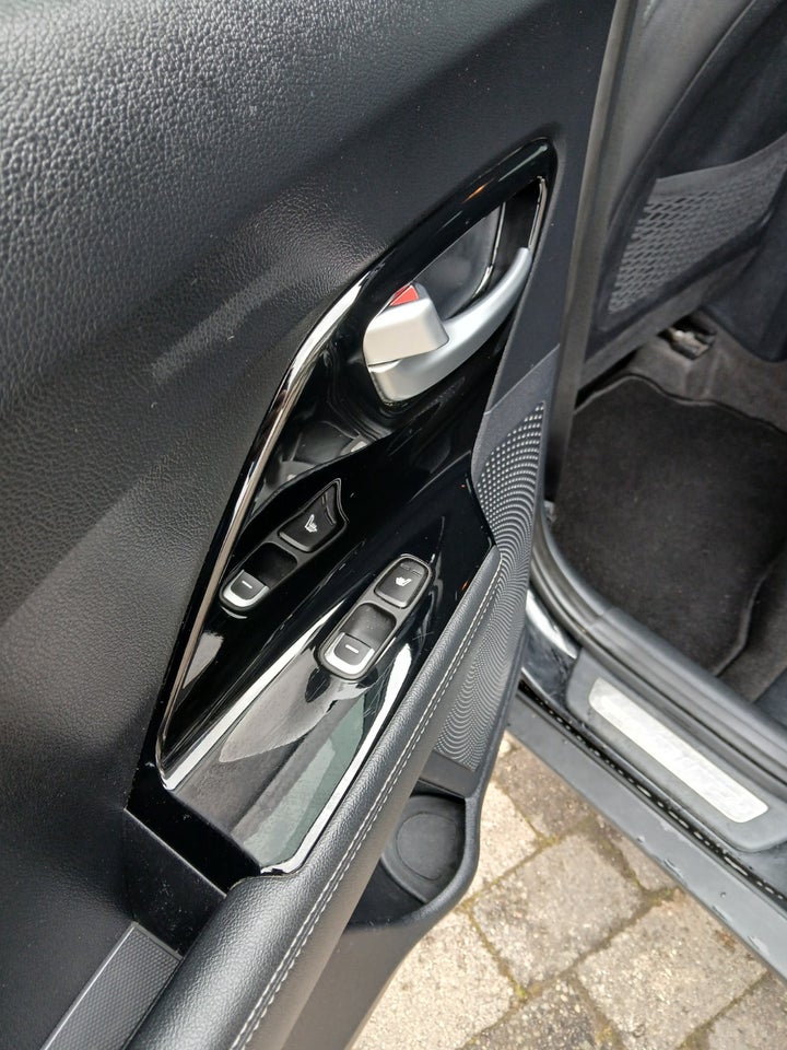 Kia Niro 1,6 PHEV Premium DCT 5d