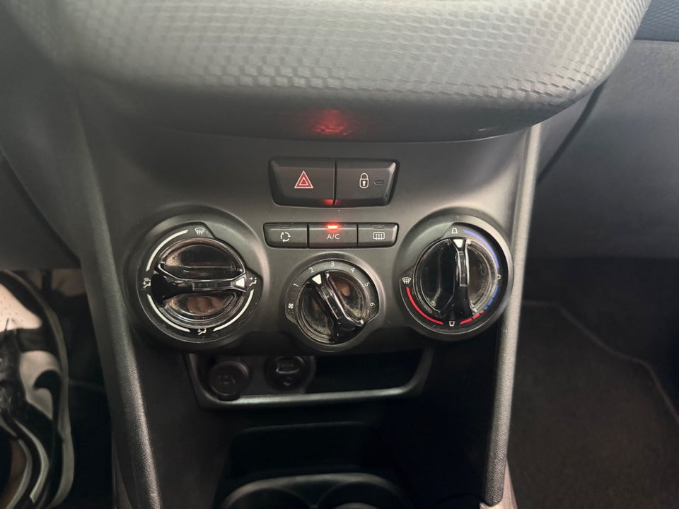 Peugeot 2008 1,6 e-HDi 92 Active Sky ESG 5d