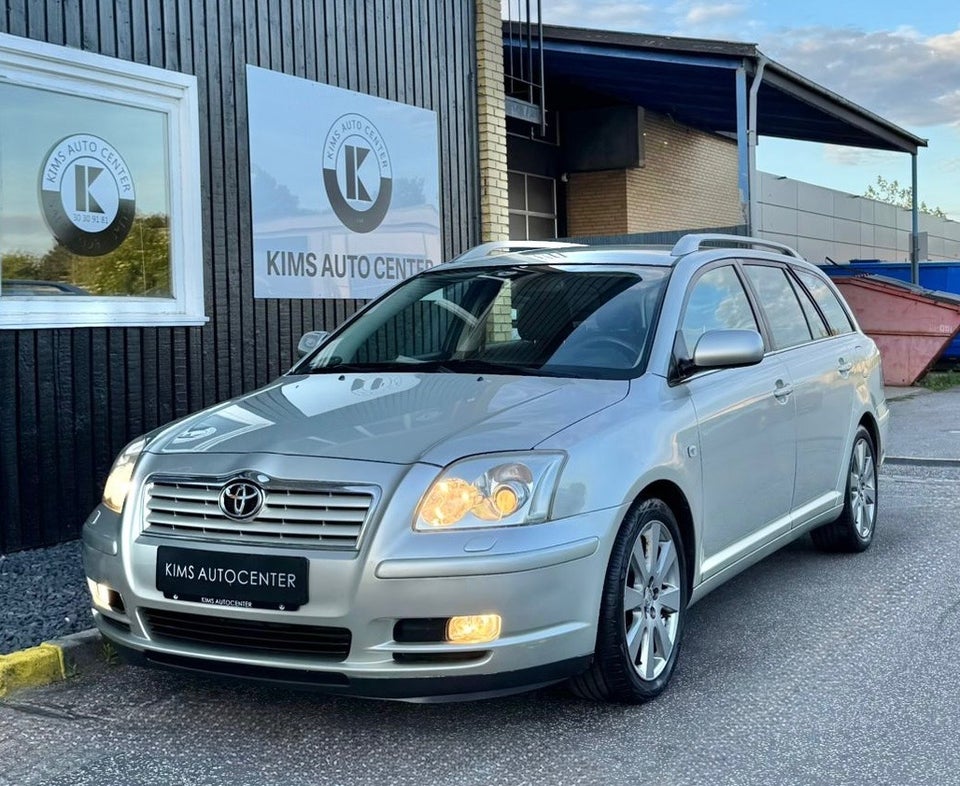 Toyota Avensis 1,8 VVT-i Terra stc. 5d