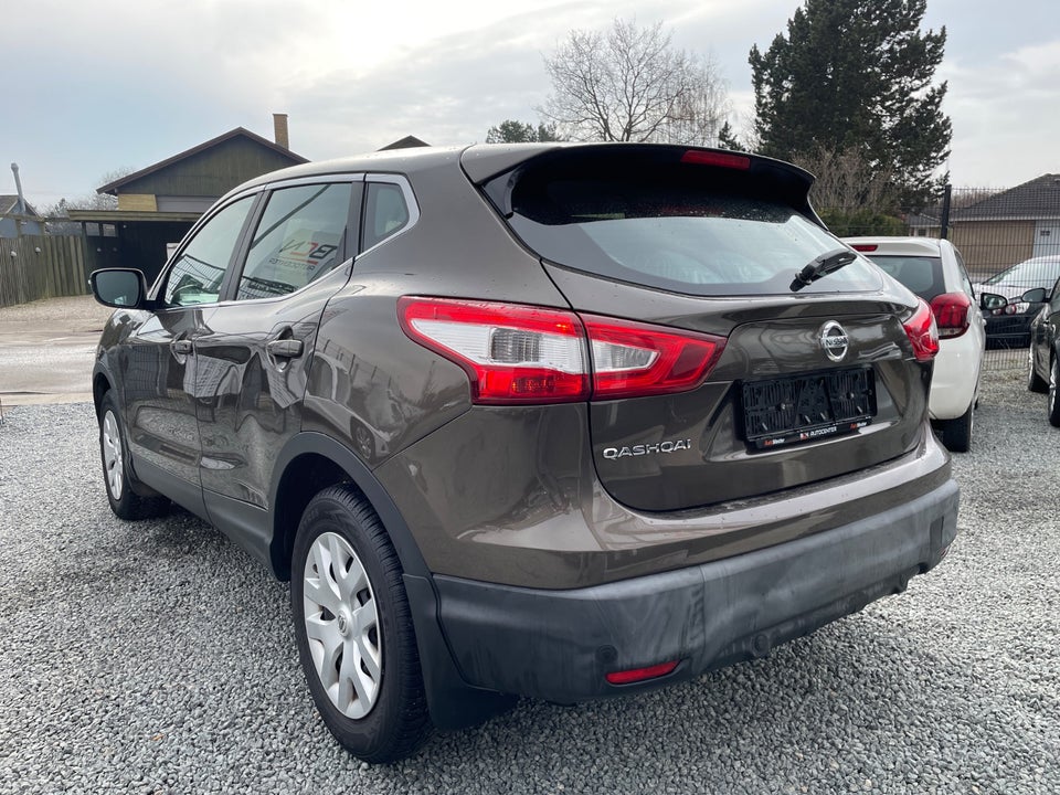 Nissan Qashqai 1,2 Dig-T 115 Visia 5d