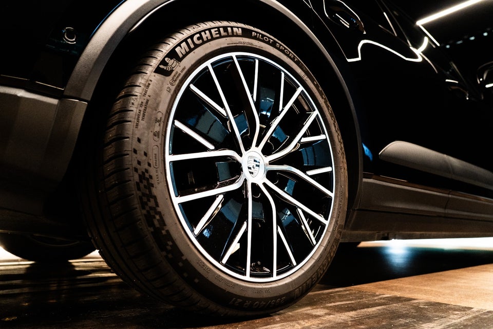 Porsche Macan 4 5d