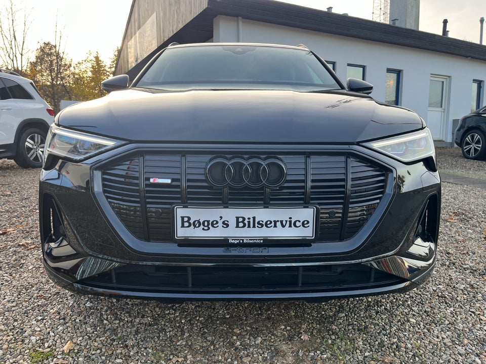 Audi e-tron 55 S-line quattro 5d