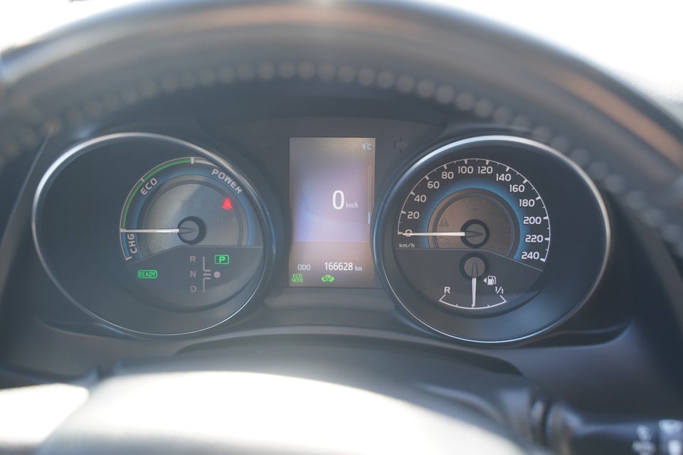 Toyota Auris 1,8 Hybrid H2 Style Touring Sports CVT 5d