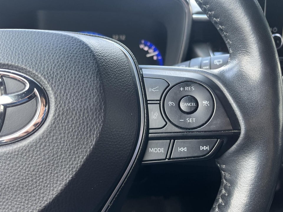 Toyota Corolla 1,8 Hybrid Active Premium Touring Sports MDS 5d