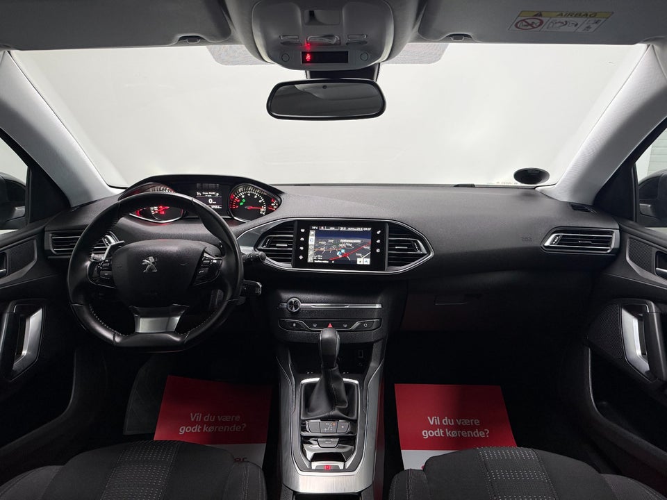 Peugeot 308 1,2 e-THP 130 Allure EAT6 5d