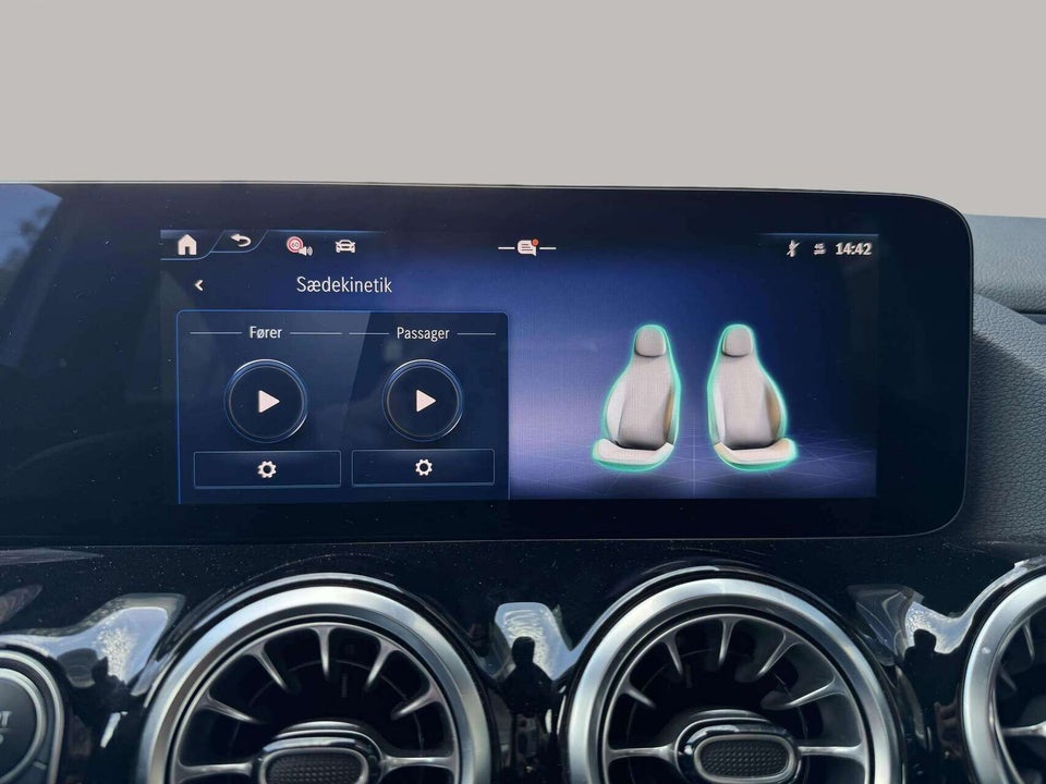 Mercedes EQA250+ Progressive 5d