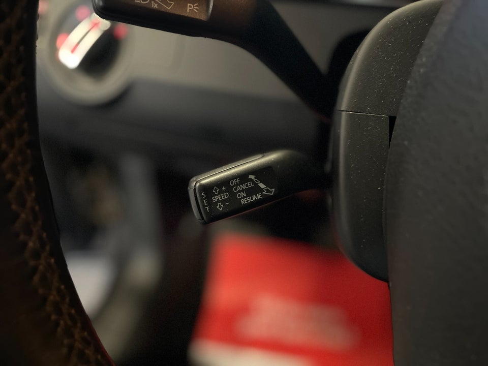 VW Passat 1,6 TDi 105 Comfortline Variant BMT 5d