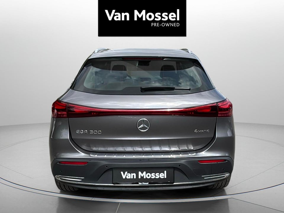 Mercedes EQA300 Progressive 4Matic 5d