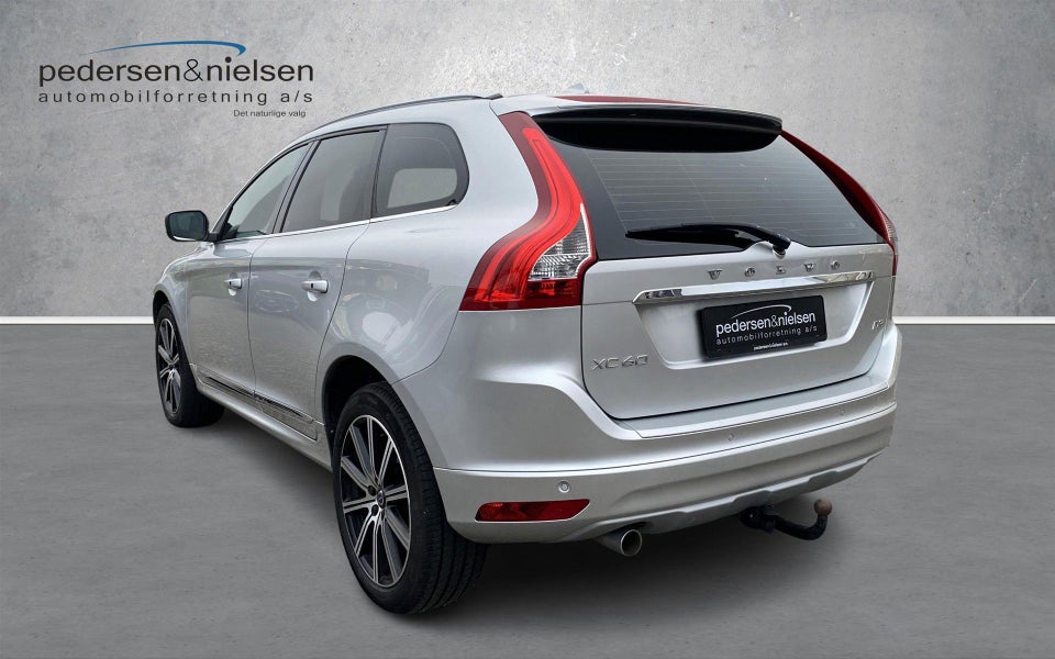 Volvo XC60 2,0 D3 150 Summum aut. Van 5d