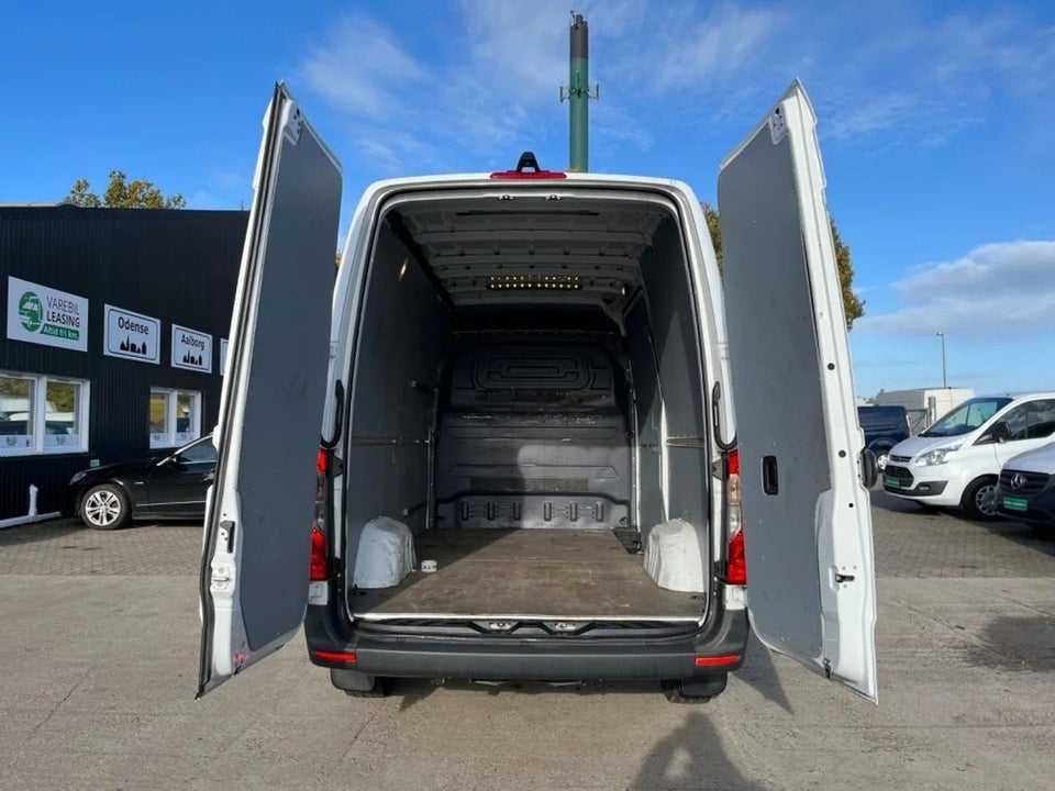 Mercedes Sprinter 316 2,2 CDi A2 Kassevogn aut. RWD