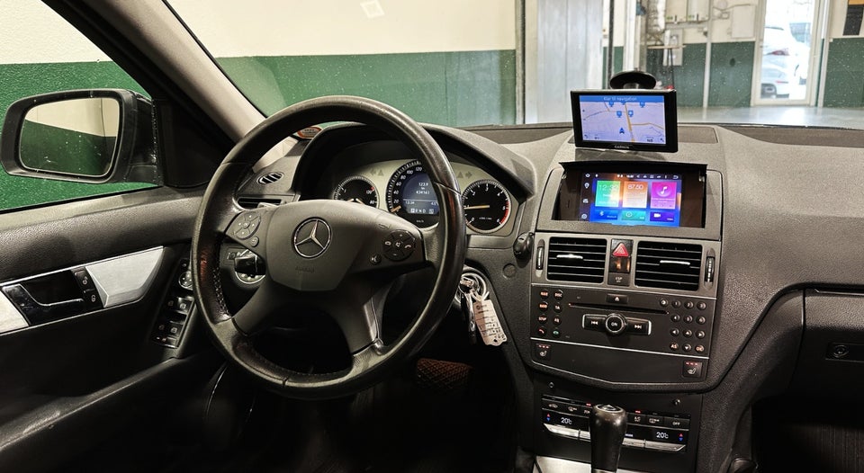 Mercedes C220 2,2 CDi Avantgarde stc. aut. 5d