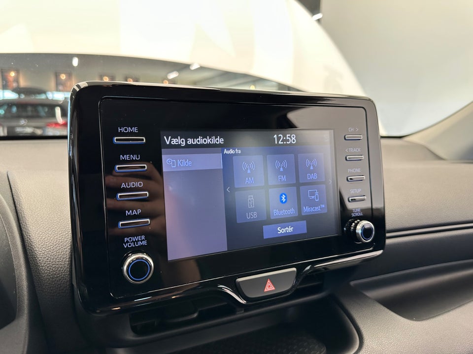 Mazda 2 1,5 Hybrid Pure CVT 5d