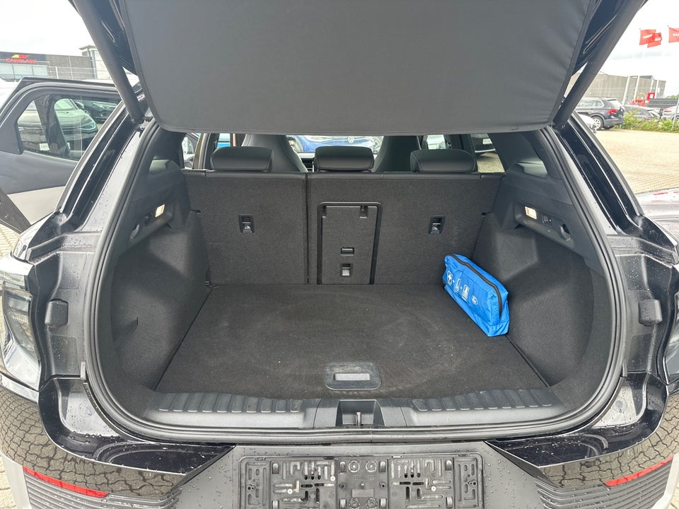 Ford Explorer 77 Premium Extended Range 5d