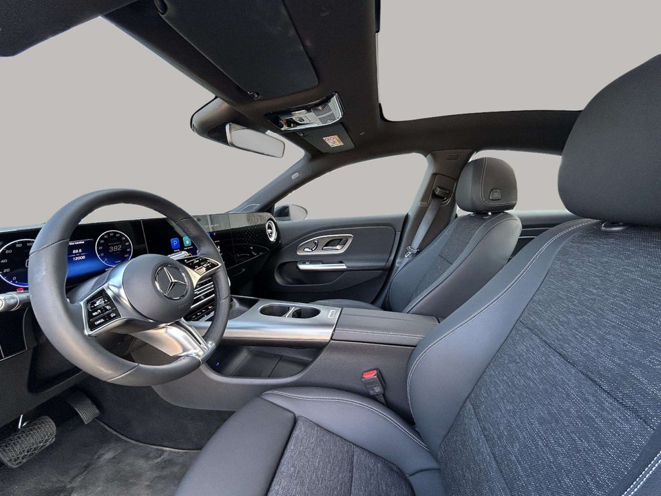 Mercedes CLA250+ EQ Progressive Advance Plus 4d