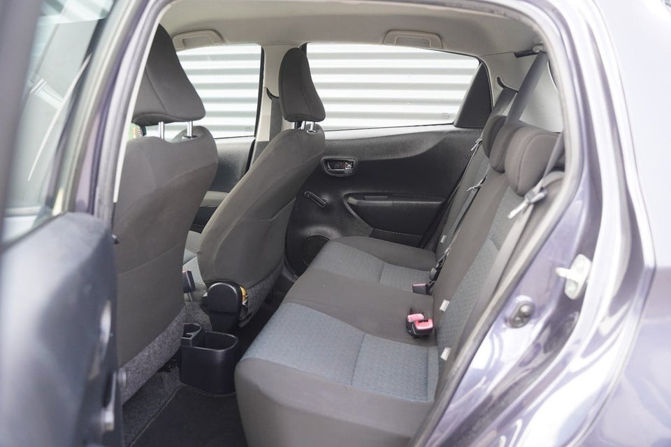 Toyota Yaris 1,3 VVT-i T2 5d