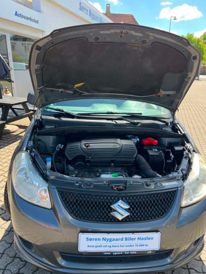 Suzuki SX4 1,6 GLX 4d