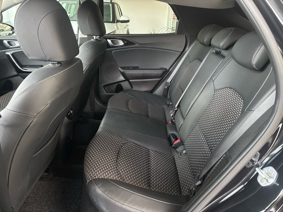 Kia XCeed 1,6 PHEV Upgrade DCT 5d