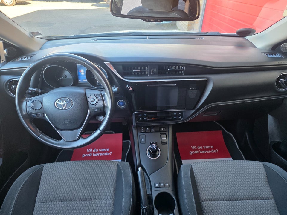 Toyota Auris 1,8 Hybrid Prestige Touring Sports CVT 5d