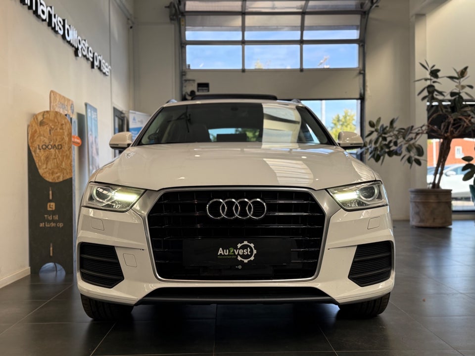 Audi Q3 2,0 TFSi 200 S-line S-tr. 5d