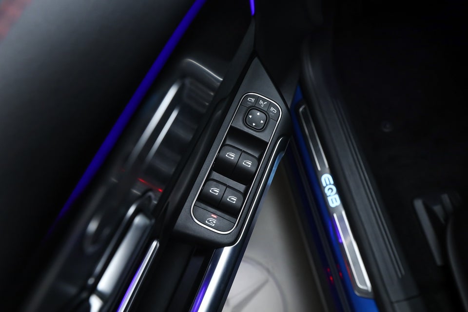 Mercedes EQB350 AMG Premium 4Matic 7prs 5d