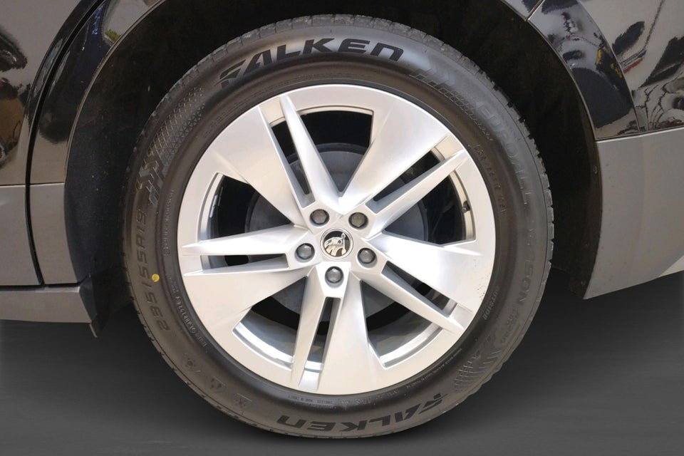 Skoda Enyaq 60 iV Premium 5d