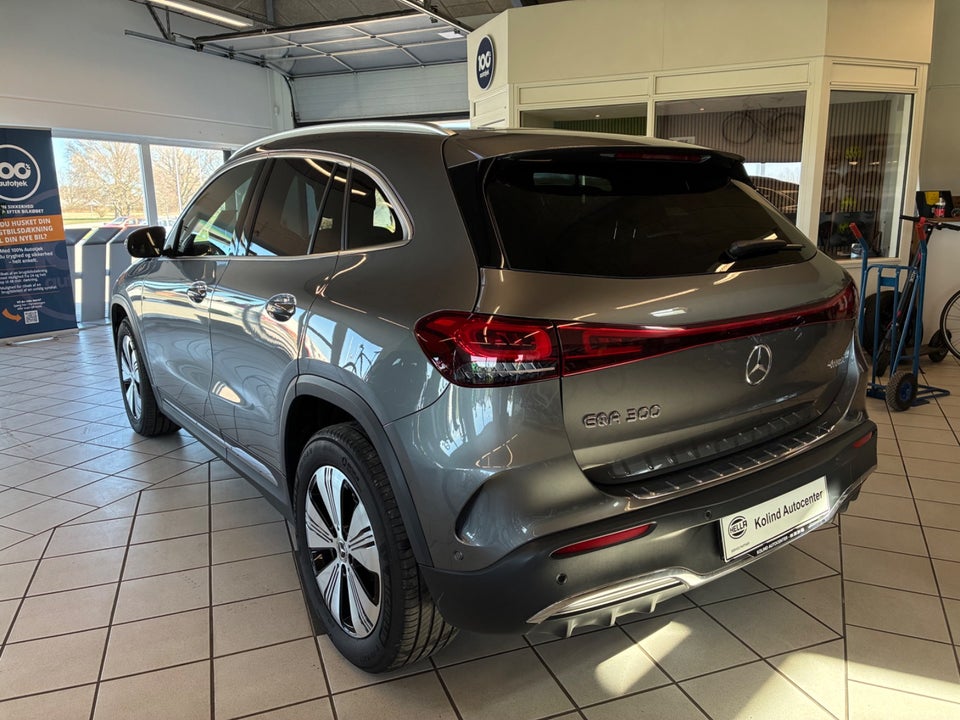 Mercedes EQA300 AMG Line 4Matic 5d