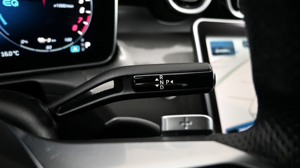 Mercedes C300 e 2,0 AMG Line stc. aut. 5d