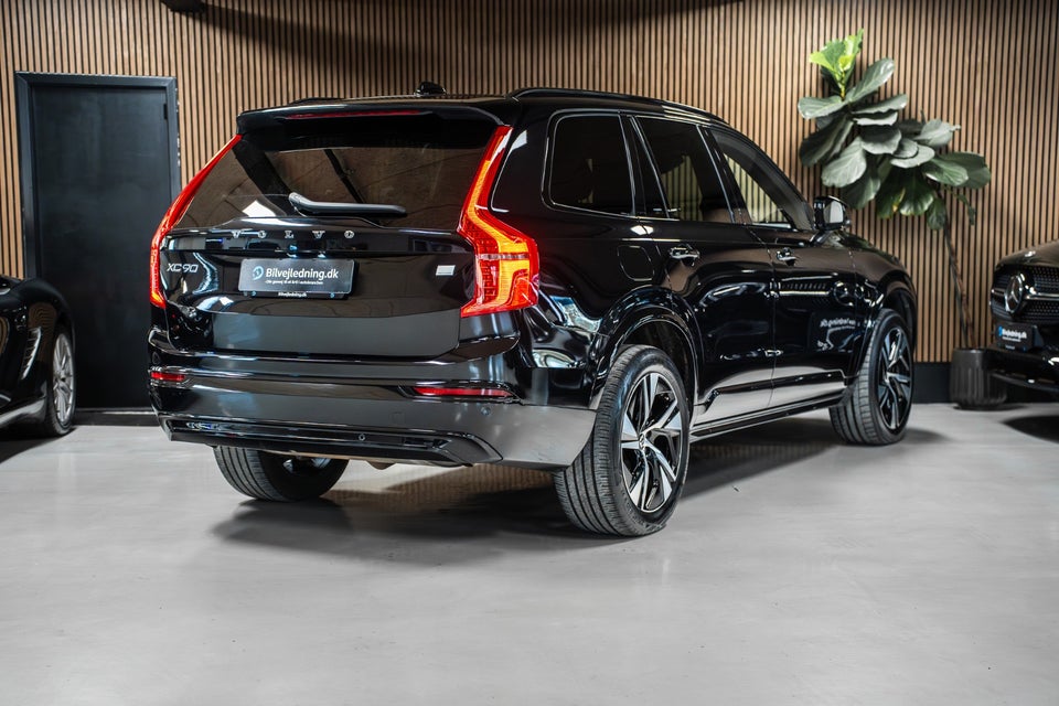Volvo XC90 2,0 T8 ReCharge R-Design aut. AWD 7prs 5d