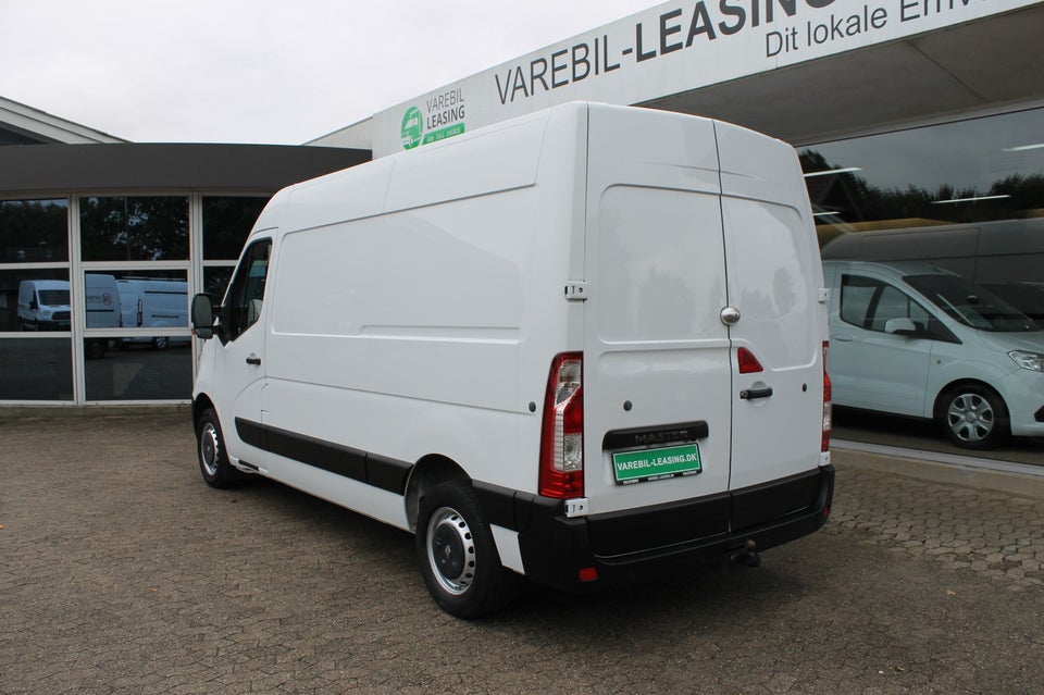 Renault Master III T33 2,3 dCi 130 L2H2 Kassevogn