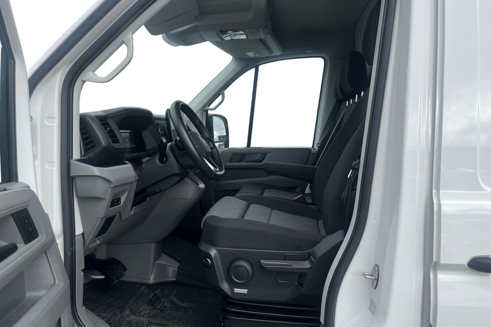 VW Crafter 35 2,0 TDi 177 Kassevogn L3H3 aut.