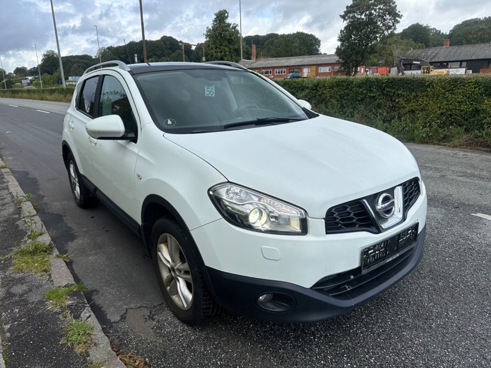 Nissan Qashqai 1,5 dCi 110 Tekna 5d