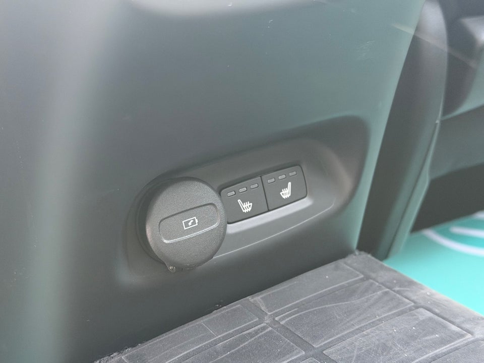 Volvo XC40 ReCharge Extended Range Ultimate 5d