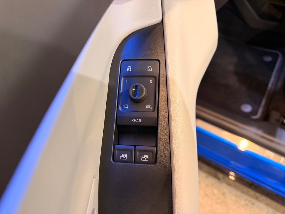 Ford Capri 84 Premium Extended Range AWD 5d